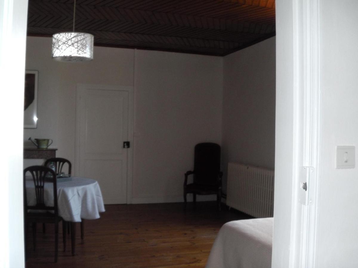Aux Vieux Fours Bed & Breakfast Noaillac Dış mekan fotoğraf
